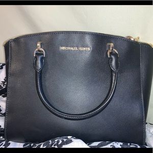 Michael Kors Hand Bag